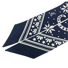 画像をギャラリービューアに読み込む, HERMES エルメス ツイリー Les Leopards Bandana バンダナ レオパード スカーフ シルク ネイビー【中古】
