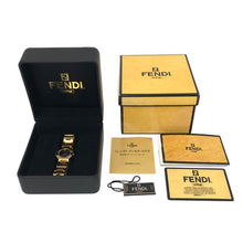將圖片載入圖庫檢視器 FENDI フェンディ 限定モデル 1Pダイヤ ステラ LIMITED 3060L 腕時計 GP ゴールド クオーツ ブラック文字盤 24mm【中古】 レディース
