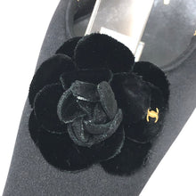 画像をギャラリービューアに読み込む, CHANEL シャネル カメリア チェーン ミュール サテン ブラック 24cm相当【中古】【美品】レディース
