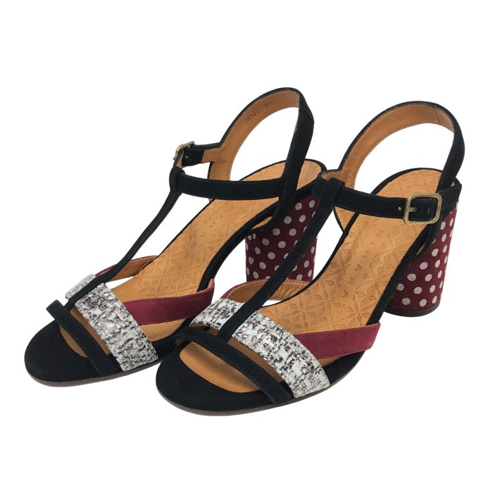 CHIE MIHARA チエミハラ アンクルストラップ チャンキーヒール サンダル スウェード ブラック レッド 8.5cmヒール 24cm相当【中古】【新品同様】【美品】レディース