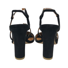 將圖片載入圖庫檢視器 PIPPICHIC ピッピシック ラウンドトゥ ストラップ サンダル スウェード ブラック 10cmヒール サイズ37.5(24.5cm相当)【中古】レディース
