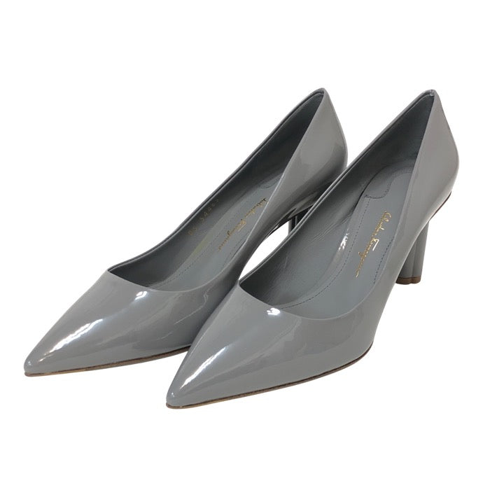 Salvatore Ferragamo フェラガモ BADIA ポインテッドトゥパンプス パテントレザー グレー 7cmヒール サイズ7(24cm相当)【中古】【新品同様】【美品】レディース