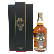 Load image into Gallery viewer, Chivas Regal シーバスリーガル 25年 未開栓 700ml 40度 箱付 ブレンデッドスコッチウイスキー【中古】【新品同様】
