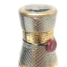 Load image into Gallery viewer, Chivas Regal シーバスリーガル 25年 未開栓 700ml 40度 箱付 ブレンデッドスコッチウイスキー【中古】【新品同様】
