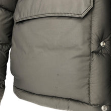 画像をギャラリービューアに読み込む, MONCLER モンクレール MUSSALA フーデッドショートダウンジャケット ナイロン×ウール切替 カーキ サイズ2(M相当)【中古】 メンズ
