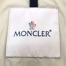 画像をギャラリービューアに読み込む, MONCLER モンクレール MUSSALA フーデッドショートダウンジャケット ナイロン×ウール切替 カーキ サイズ2(M相当)【中古】 メンズ
