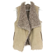 將圖片載入圖庫檢視器 Morabito Blanc モラビトブラン リバーシブルベスト モヘヤ×フェイクレザー ジレ ベージュ サイズ38(M相当)【中古】レディース
