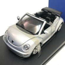 画像をギャラリービューアに読み込む, AUTOart オートアート 1/18 Volkswagen New Beetle Cabriolet フォルクスワーゲン ビートル シルバー【中古】【美品】
