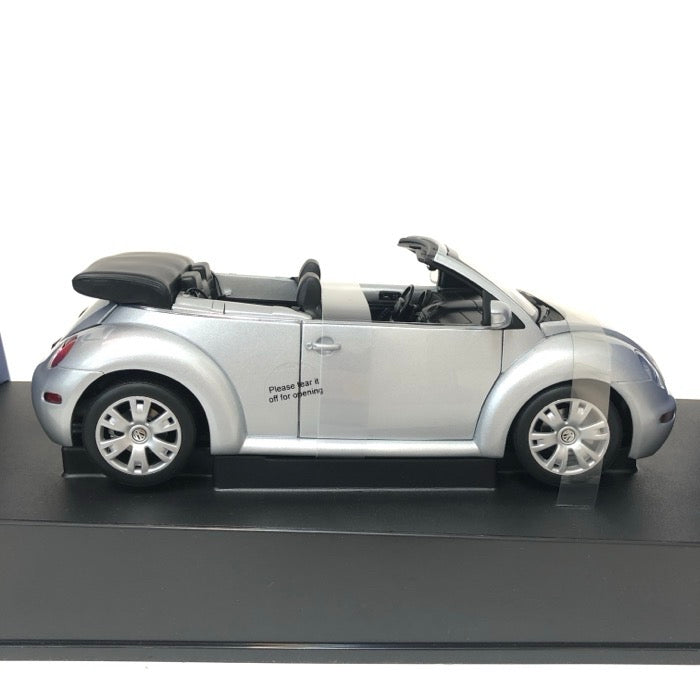 AUTOart オートアート 1/18 Volkswagen New Beetle Cabriolet