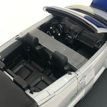 画像をギャラリービューアに読み込む, AUTOart オートアート 1/18 Volkswagen New Beetle Cabriolet フォルクスワーゲン ビートル シルバー【中古】【美品】
