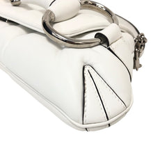 画像をギャラリービューアに読み込む, GUCCI グッチ マキシホースビット付き 764255 ショルダーバッグ ハンドバッグ レザー ホワイト【中古】【新品同様】【美品】レディース
