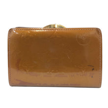 画像をギャラリービューアに読み込む, LOUIS VUITTON ルイ・ヴィトン ポルトフォイユヴィエノワ がま口 二つ折り財布 モノグラムヴェルニ ブロンズ【中古】レディース
