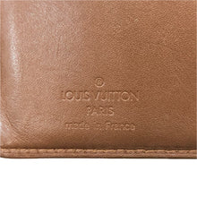 画像をギャラリービューアに読み込む, LOUIS VUITTON ルイ・ヴィトン ポルトフォイユヴィエノワ がま口 二つ折り財布 モノグラムヴェルニ ブロンズ【中古】レディース
