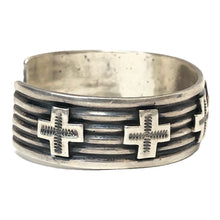 画像をギャラリービューアに読み込む, Andy Cadman アンディキャドマン バングル ナバホ インディアンジュエリー クロスモチーフ スターリングシルバー【中古】メンズ
