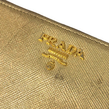 画像をギャラリービューアに読み込む, PRADA プラダ ラウンドファスナー長財布 サフィアーノ ゴールド【中古】ユニセックス
