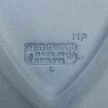 画像をギャラリービューアに読み込む, Wedgwood ウェッジウッド ジャスパー スペードトレイ ブルー【中古】【新品同様】【美品】

