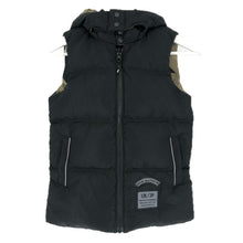 이미지를 갤러리 뷰어에 로드 , Wask ワスク リバーシブルダウンベスト カモフラ フード付 カーキ×ブラック サイズ140【中古】 ボーイズ
