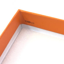 画像をギャラリービューアに読み込む, HERMES エルメス 空箱 ショッパー リボン 3点セット クッション材付き 1339□【中古】
